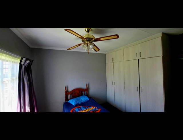 5 BEDROOM HOUSE TO LET IN DEL JUDOR EXT 4